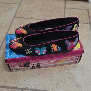 Beverly Fedldman Frankie And Baby Butterfly Embroidered Flats Loafers Size 8